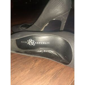 Rock and republic 8 stiletto heel